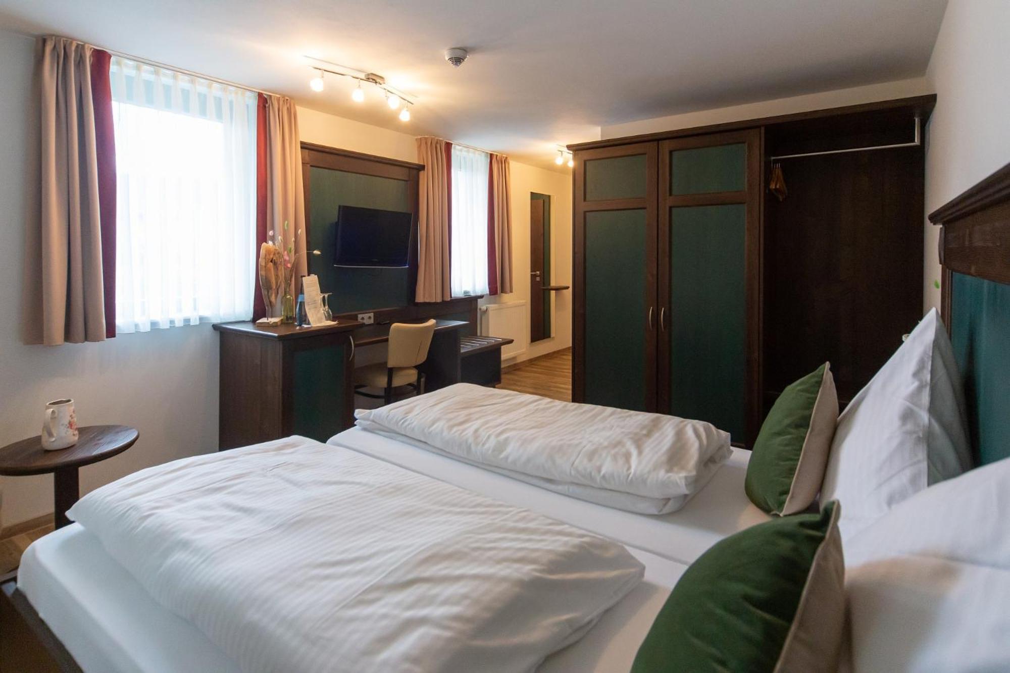 Hotel Restaurant Auerhahn Bad Wildbad Eksteriør bilde
